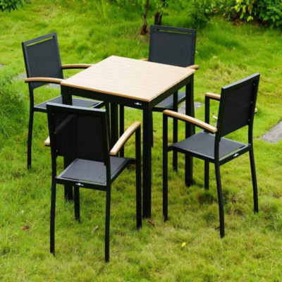 Outdoorset Urla 1, 1 x Tisch 80 x 80 cm, 4 x Terrassenstuhl Urla mit Armlehnen